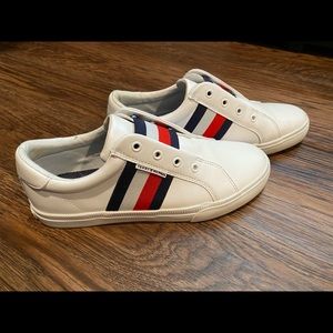 Tommy Hilfiger white sneakers